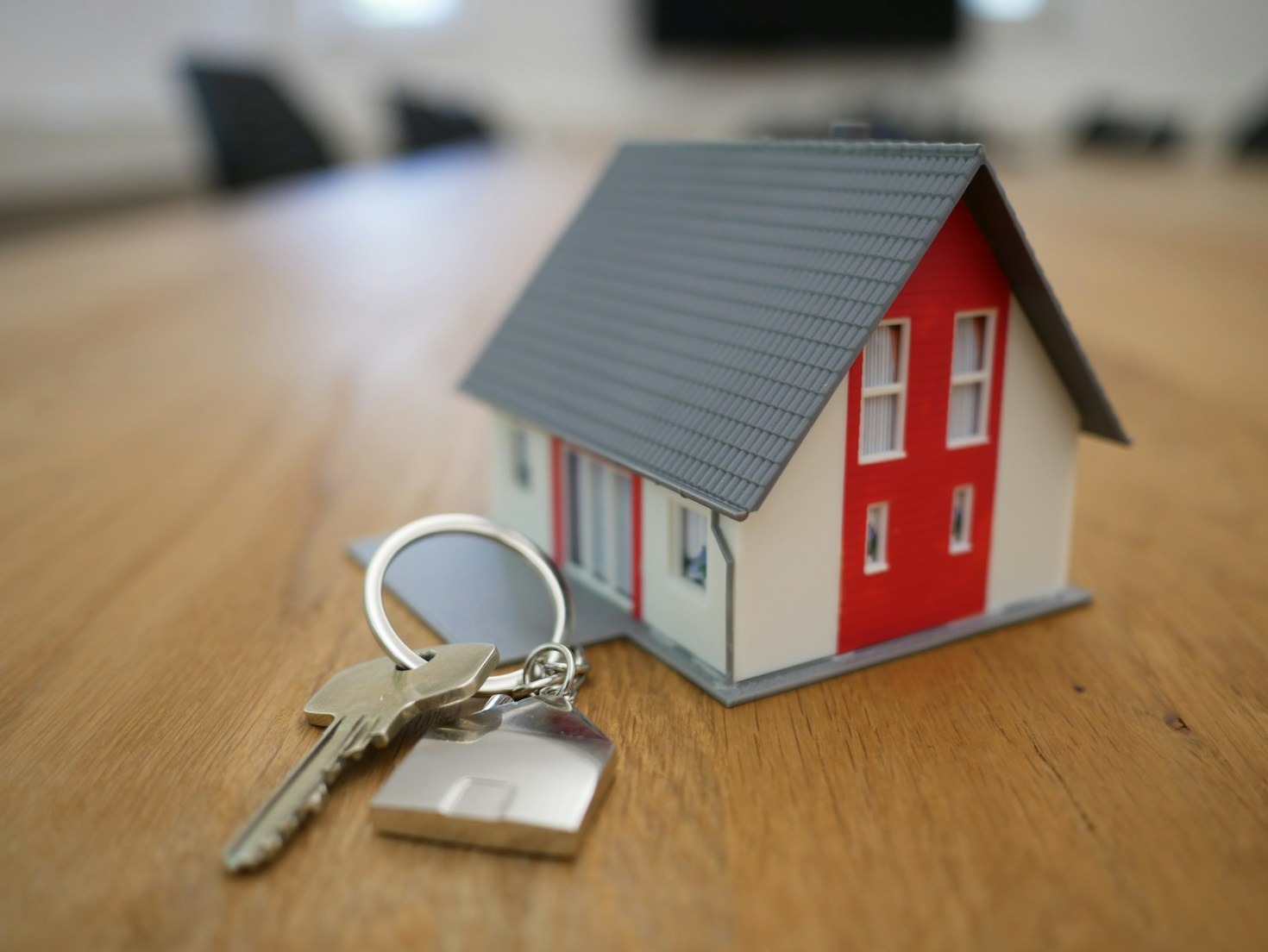 Top Mistakes Owners Make Without Professional Management